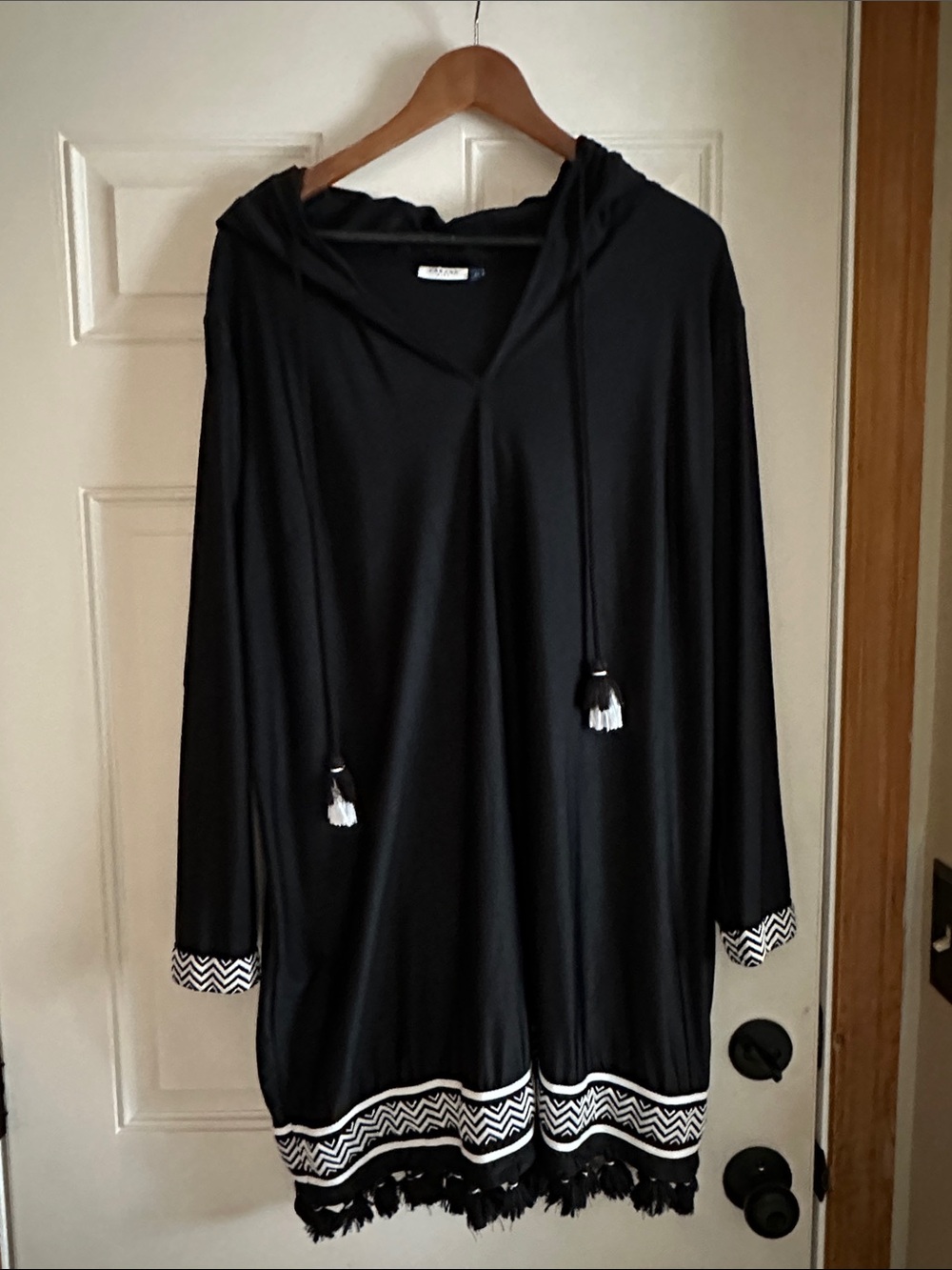 Cabana Life SPF 50 Black Hooded Tassel Swim Cover Up with Chevron Trim